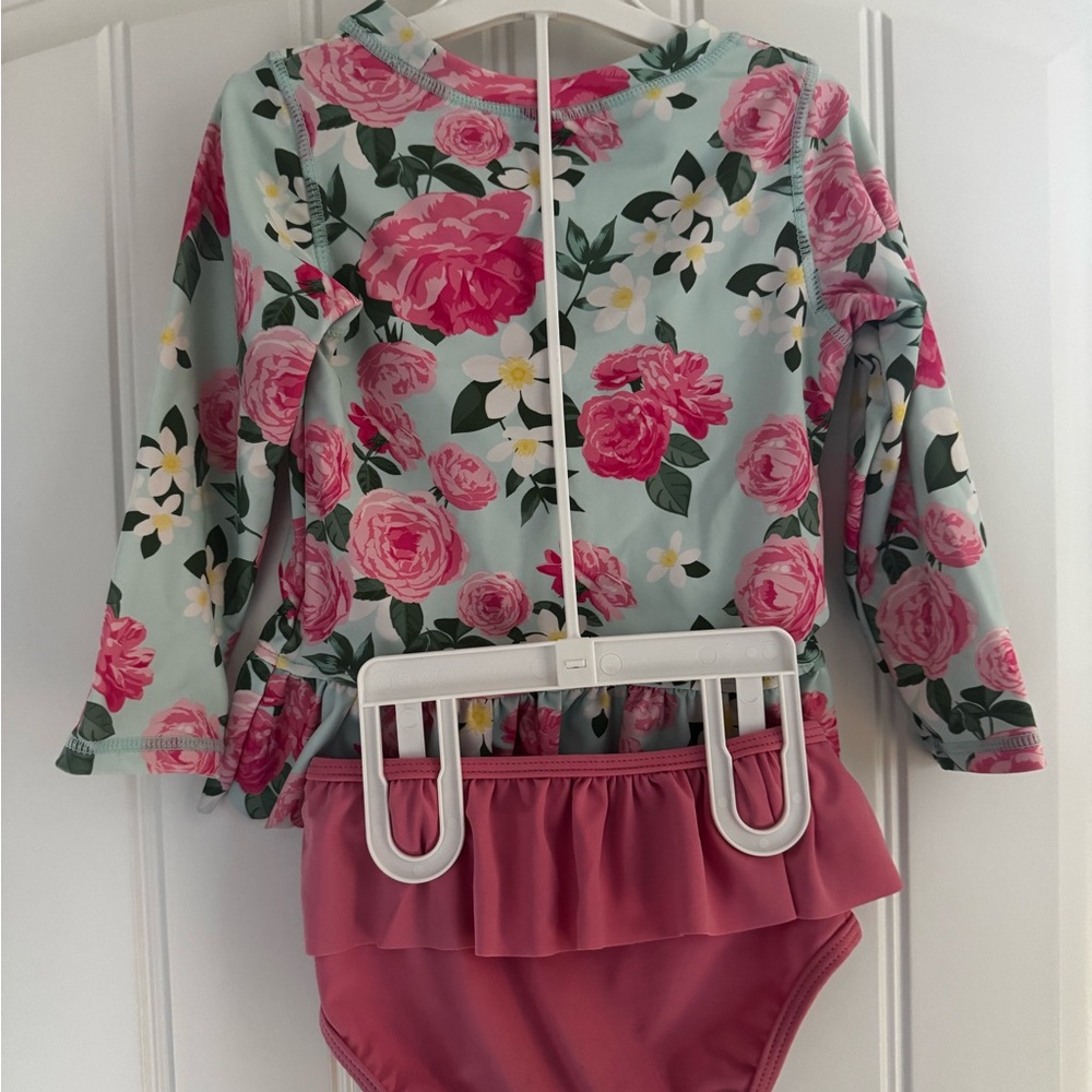 Ruffle Butts Rashguard Set - Picture 3 of 3